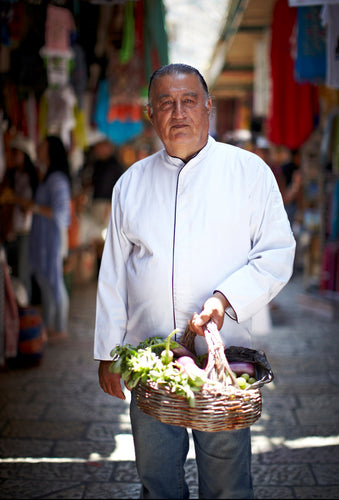 Market tour (in groups of up to 20 participants)